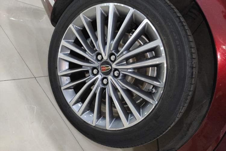 Used Hongqi H9 2022 2.0T Smart Connect Flagship Edition Right Rear Wheel Hub