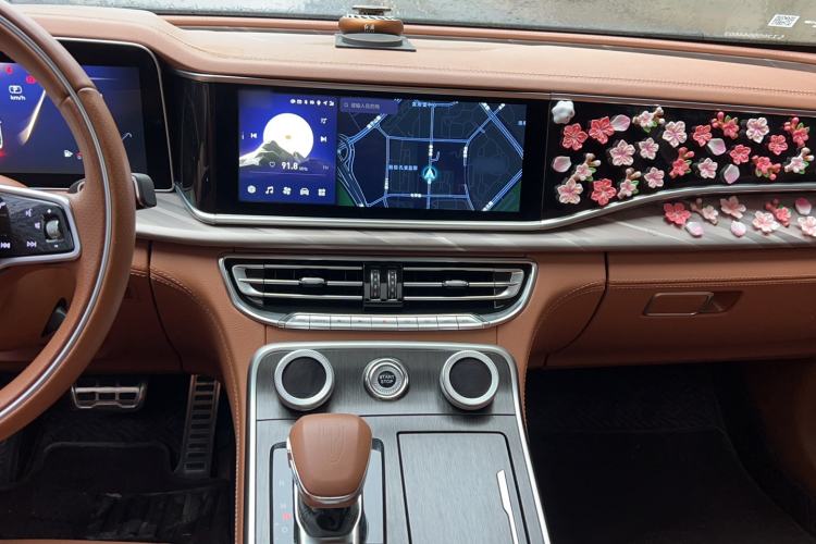 Used Hongqi H9 2022 2.0T Smart Connect Flagship Edition Audio And AC Panel