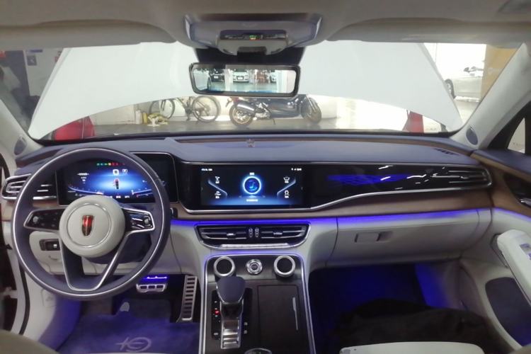 Used Hongqi H9 2022 3.0T H9+ Premium Custom Edition Center Console
