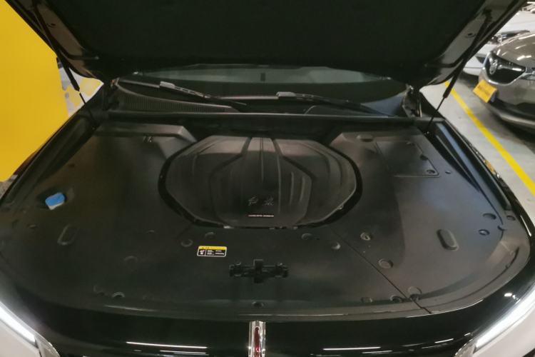 Used Hongqi H9 2022 2.0T Smart Connect Flagship Edition Engine Bay