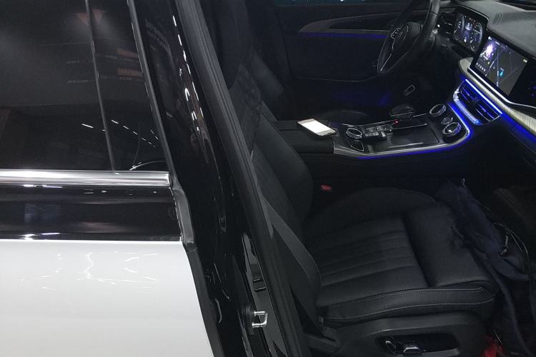 Used Hongqi H9 2022 3.0T Smart Connect Flagship Four-Seater Version Right Front Seat