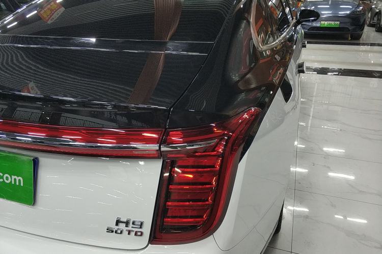 Used Hongqi H9 2022 3.0T Smart Connect Flagship Four-Seater Version Right Rear Taillight