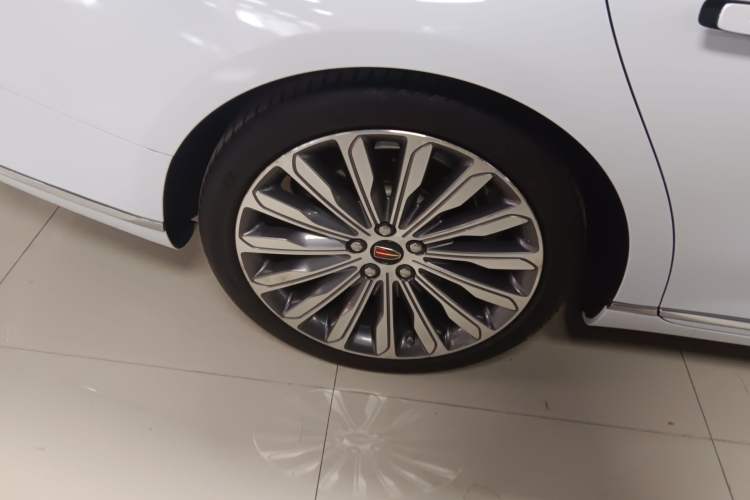 Used Hongqi H9 2022 3.0T Smart Connect Flagship Four-Seater Version Right Rear Wheel Hub