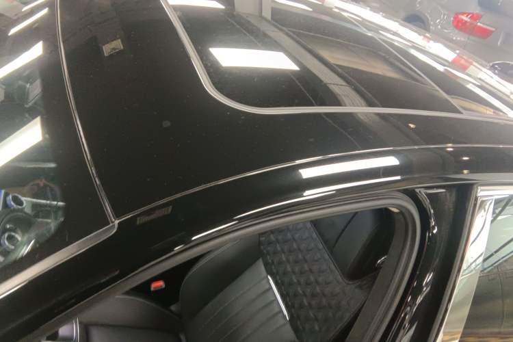 Used Hongqi H9 2022 3.0T Smart Connect Flagship Four-Seater Version Roof