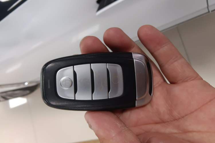 Used Hongqi H9 2022 3.0T Smart Connect Flagship Four-Seater Version Vehicle Key