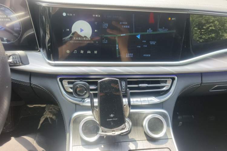 Used Hongqi H9 2023 2.0T Smart Connect Flagship Edition Audio And AC Panel