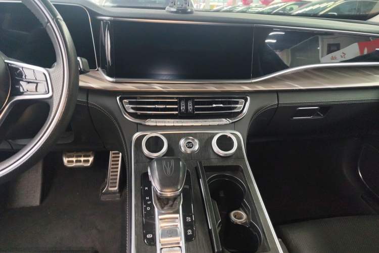 Used Hongqi H9 2023 2.0T Smart Connect Flagship Edition Audio And AC Panel