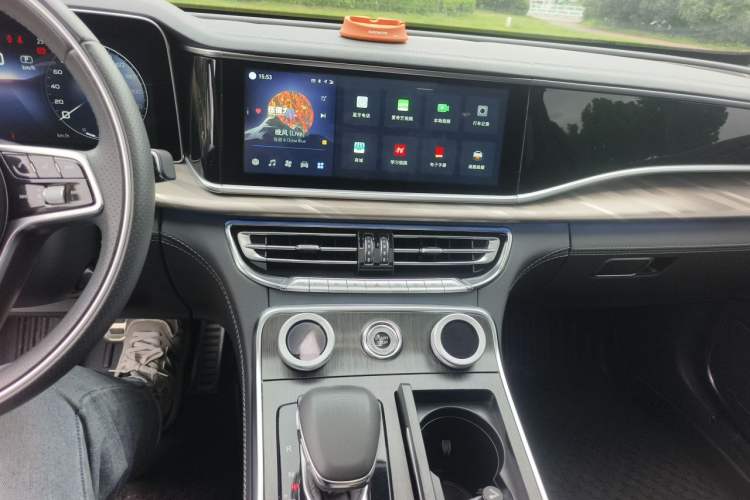 Used Hongqi H9 2023 2.0T Smart Connect Flagship Edition Audio And AC Panel