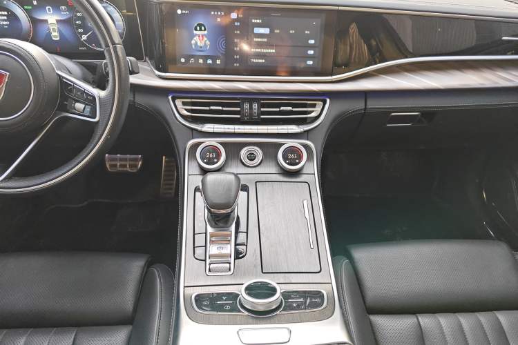 Used Hongqi H9 2023 2.0T Smart Connect Flagship Edition Audio And AC Panel