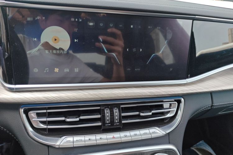 Used Hongqi H9 2023 2.0T Smart Connect Flagship Edition Audio And AC Panel