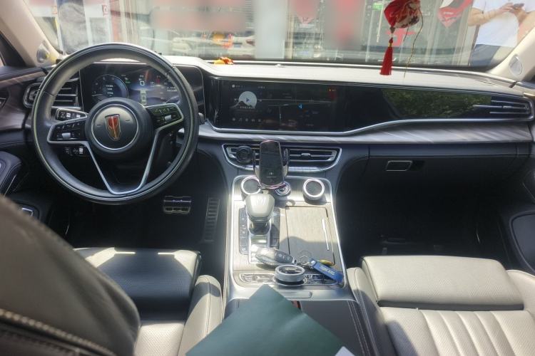Used Hongqi H9 2023 2.0T Smart Connect Flagship Edition Center Console