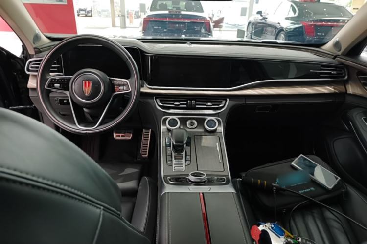 Used Hongqi H9 2023 2.0T Smart Connect Flagship Edition Center Console