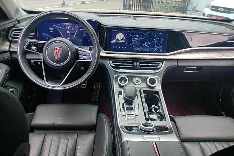 Used Hongqi H9 2023 2.0T Smart Connect Flagship Edition Center Console
