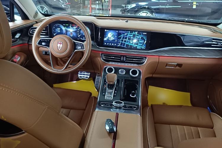 Used Hongqi H9 2023 2.0T Smart Connect Flagship Edition Center Console