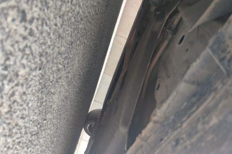 Used Hongqi H9 2023 2.0T Smart Connect Flagship Edition Chassis Front Left