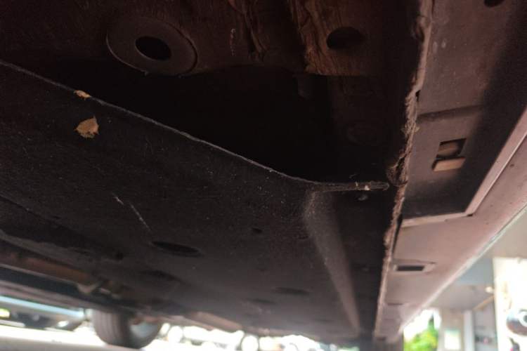 Used Hongqi H9 2023 2.0T Smart Connect Flagship Edition Chassis Front Left