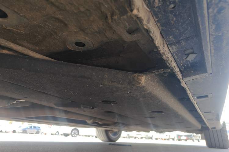 Used Hongqi H9 2023 2.0T Smart Connect Flagship Edition Chassis Front Left