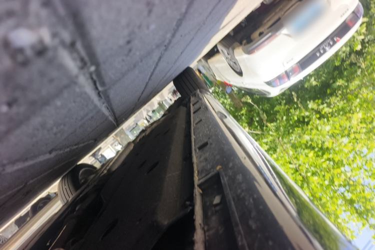 Used Hongqi H9 2023 2.0T Smart Connect Flagship Edition Chassis Front Right