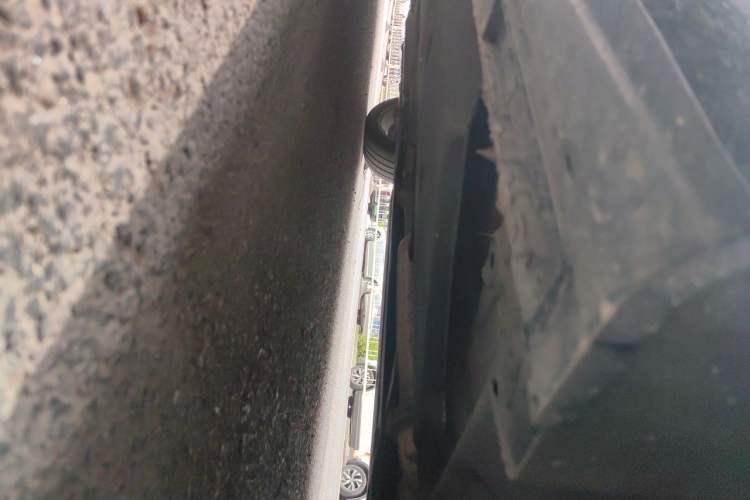 Used Hongqi H9 2023 2.0T Smart Connect Flagship Edition Chassis Front Right