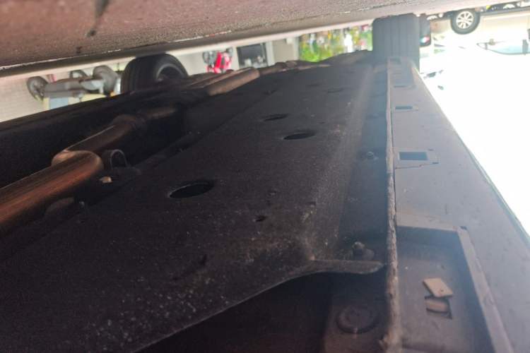 Used Hongqi H9 2023 2.0T Smart Connect Flagship Edition Chassis Front Right