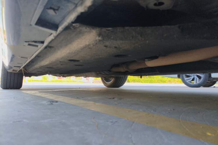 Used Hongqi H9 2023 2.0T Smart Connect Flagship Edition Chassis Front Right