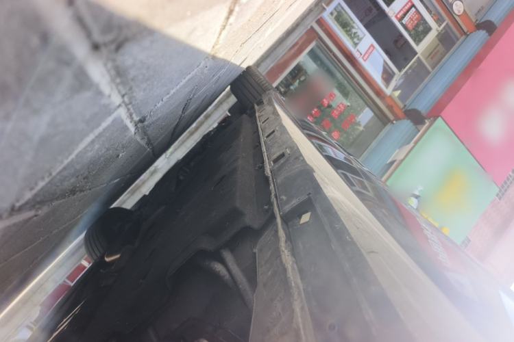 Used Hongqi H9 2023 2.0T Smart Connect Flagship Edition Chassis Rear Left