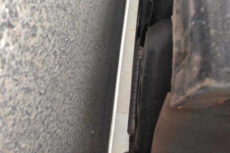 Used Hongqi H9 2023 2.0T Smart Connect Flagship Edition Chassis Rear Left