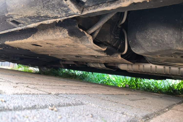 Used Hongqi H9 2023 2.0T Smart Connect Flagship Edition Chassis Rear Left