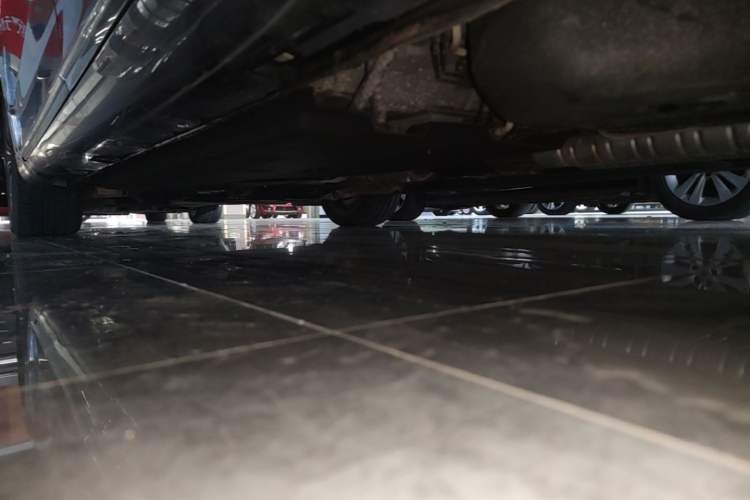 Used Hongqi H9 2023 2.0T Smart Connect Flagship Edition Chassis Rear Left