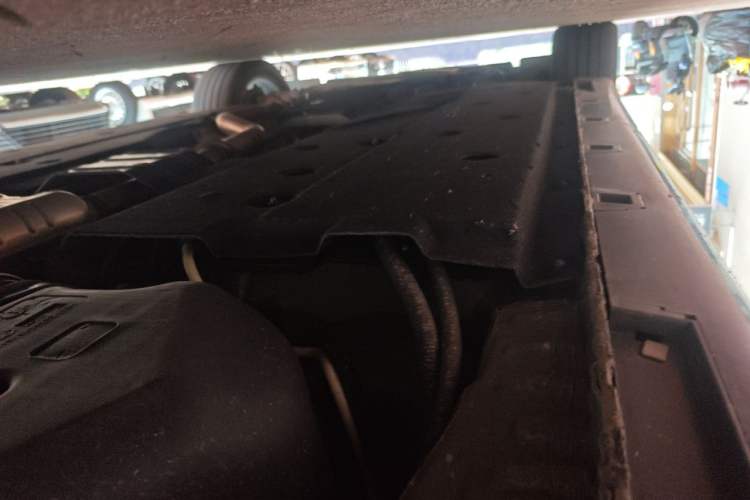 Used Hongqi H9 2023 2.0T Smart Connect Flagship Edition Chassis Rear Left