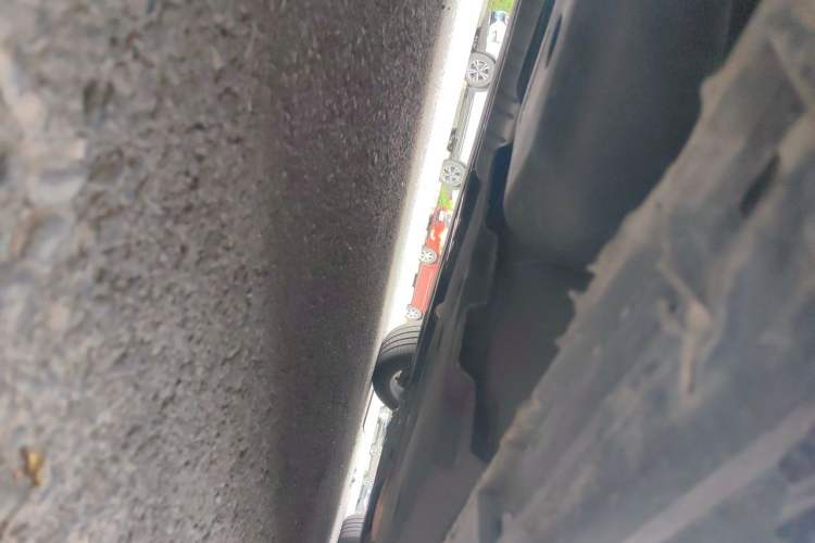 Used Hongqi H9 2023 2.0T Smart Connect Flagship Edition Chassis Rear Right