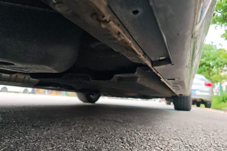 Used Hongqi H9 2023 2.0T Smart Connect Flagship Edition Chassis Rear Right