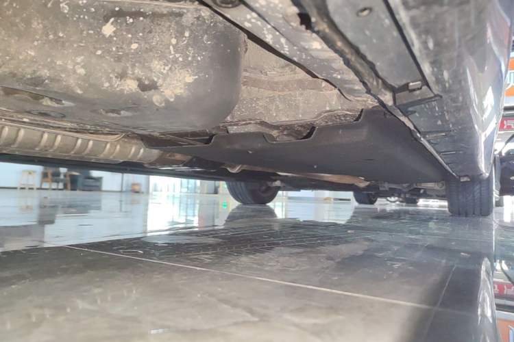 Used Hongqi H9 2023 2.0T Smart Connect Flagship Edition Chassis Rear Right