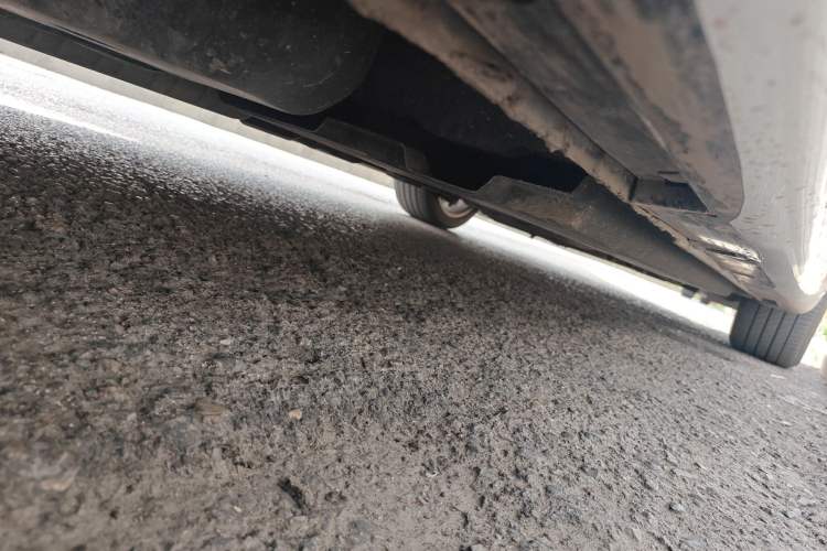 Used Hongqi H9 2023 2.0T Smart Connect Flagship Edition Chassis Rear Right