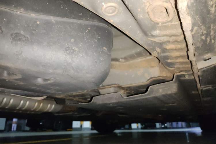 Used Hongqi H9 2023 2.0T Smart Connect Flagship Edition Chassis Rear Right