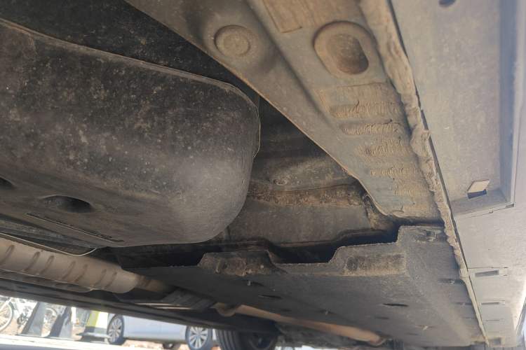 Used Hongqi H9 2023 2.0T Smart Connect Flagship Edition Chassis Rear Right