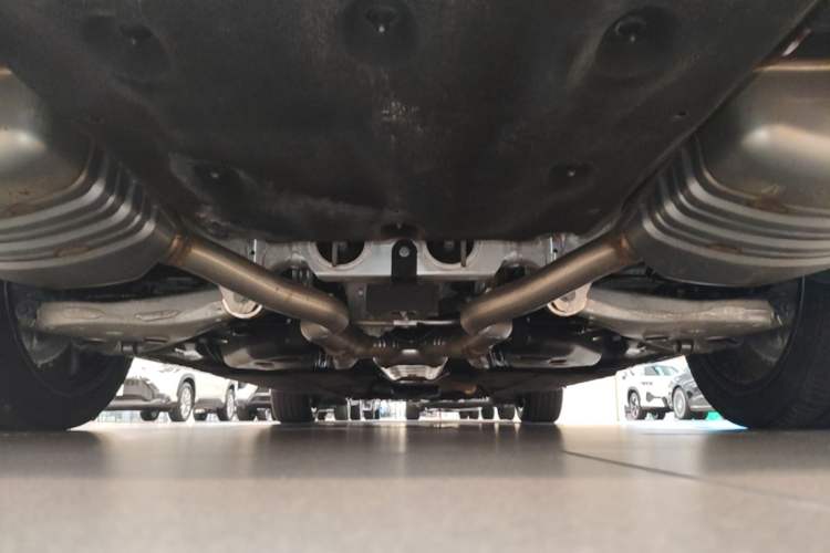 Used Hongqi H9 2023 2.0T Smart Connect Flagship Edition Chassis Rear