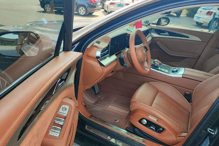 Used Hongqi H9 2023 2.0T Smart Connect Flagship Edition Driver Seat