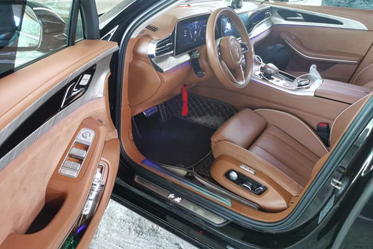 Used Hongqi H9 2023 2.0T Smart Connect Flagship Edition Driver Seat