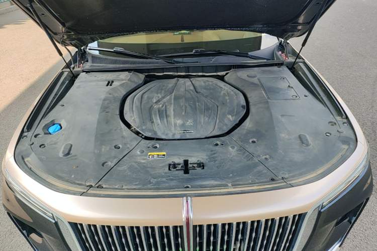 Used Hongqi H9 2023 2.0T Smart Connect Flagship Edition Engine Bay