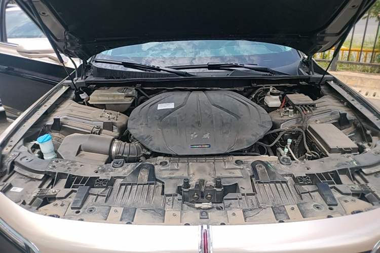 Used Hongqi H9 2023 2.0T Smart Connect Flagship Edition Engine Bay