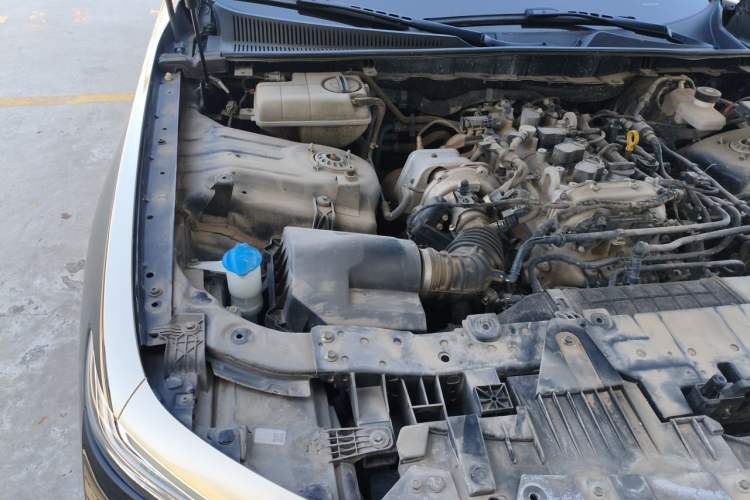 Used Hongqi H9 2023 2.0T Smart Connect Flagship Edition Engine Bay Right