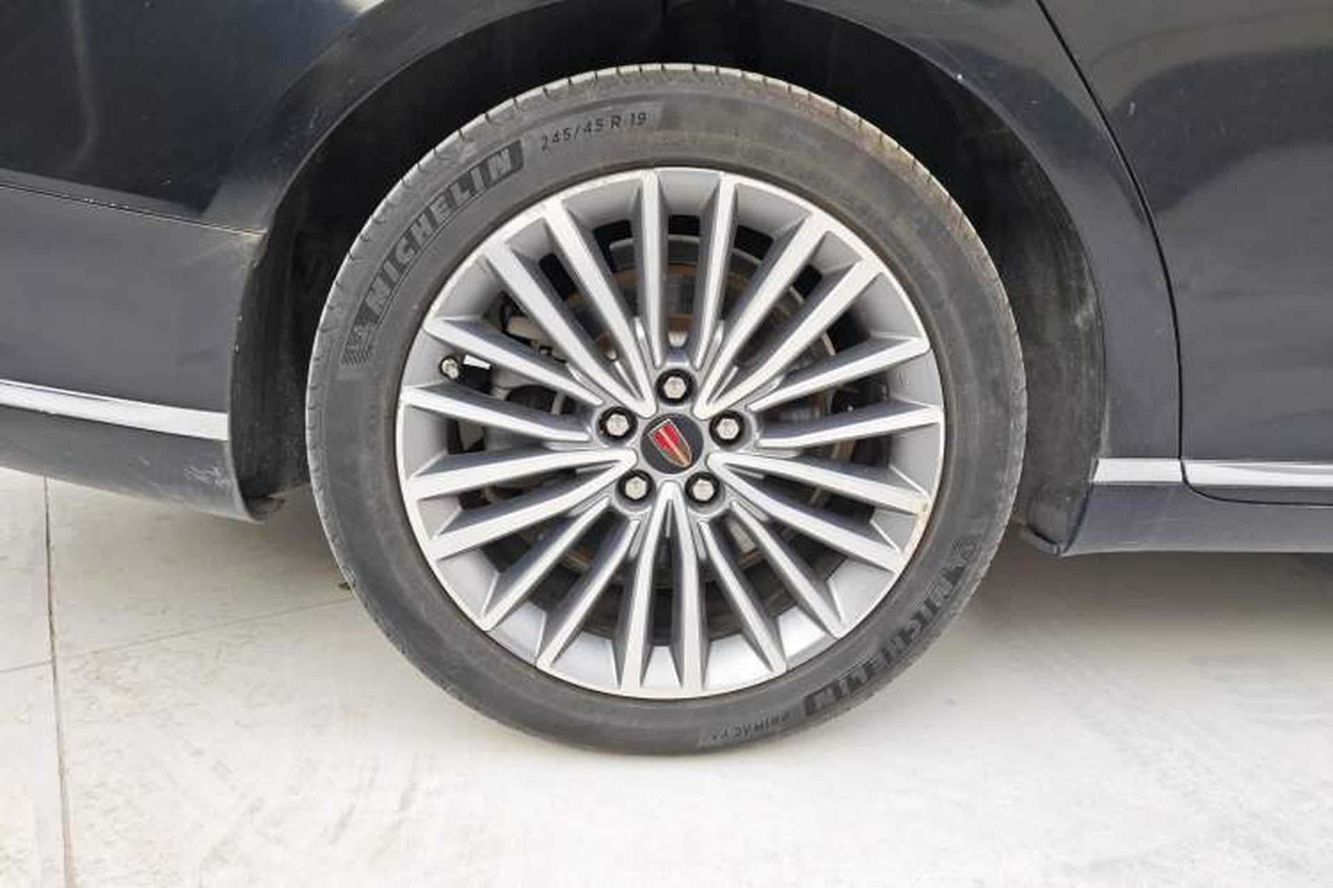 Used Hongqi H9 2023 2.0T Smart Connect Flagship Edition Exterior 4
