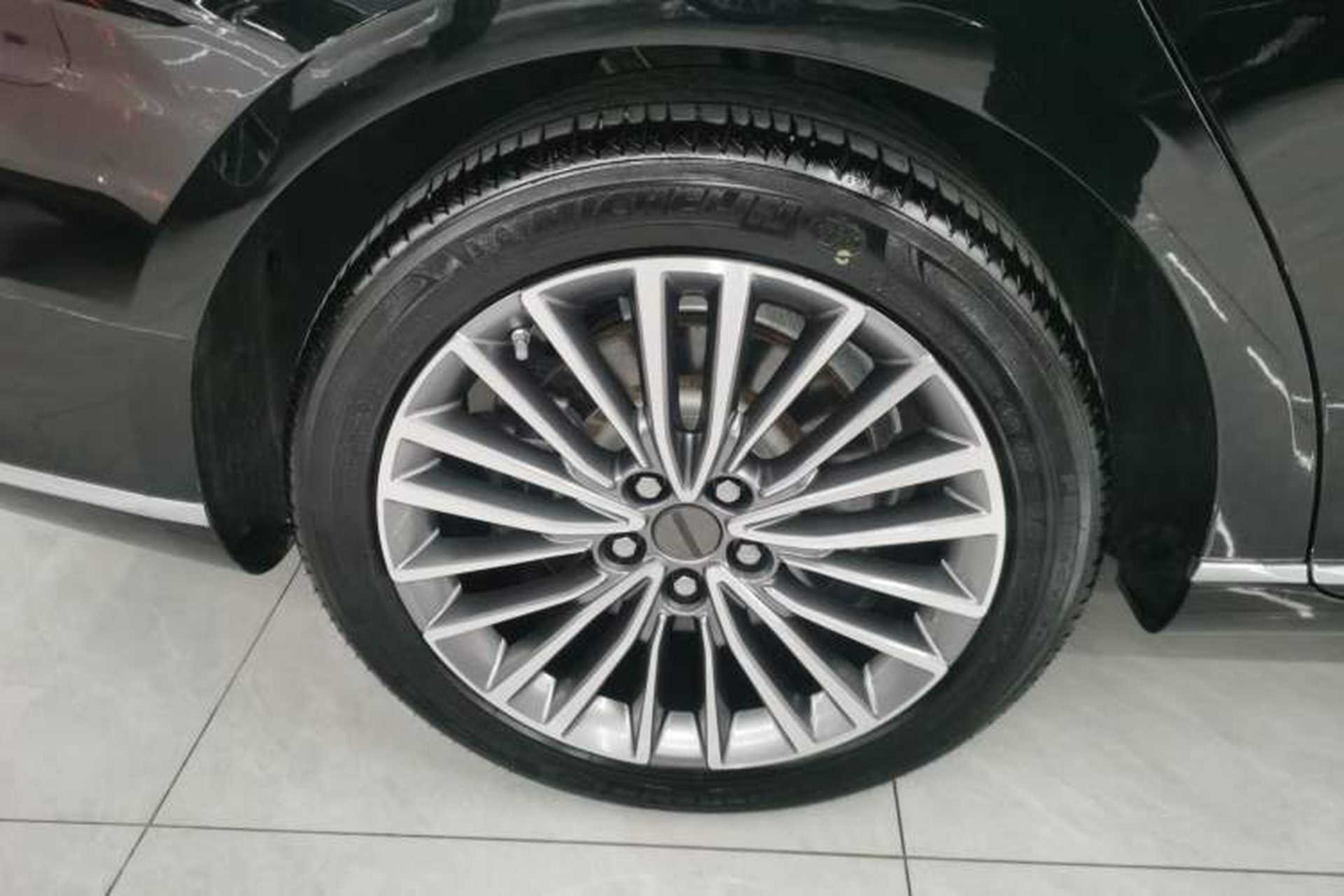 Used Hongqi H9 2023 2.0T Smart Connect Flagship Edition Exterior 5