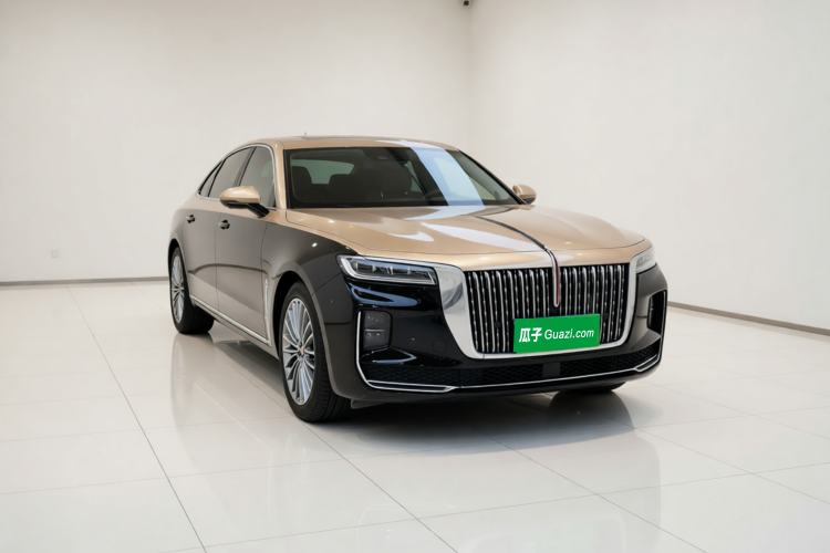 Used Hongqi H9 2023 2.0T Smart Connect Flagship Edition Front Right 45 Deg
