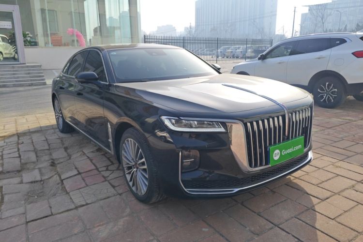 Used Hongqi H9 2023 2.0T Smart Connect Flagship Edition Front Right 45 Deg
