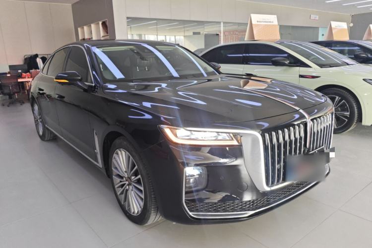 Used Hongqi H9 2023 2.0T Smart Connect Flagship Edition Front Right 45 Deg