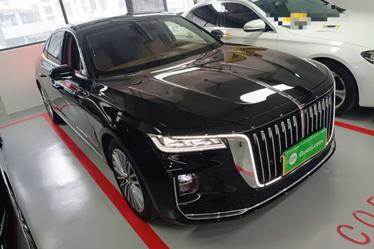 Used Hongqi H9 2023 2.0T Smart Connect Flagship Edition Front Right 45 Deg