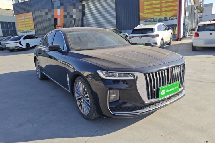 Used Hongqi H9 2023 2.0T Smart Connect Flagship Edition Front Right 45 Deg