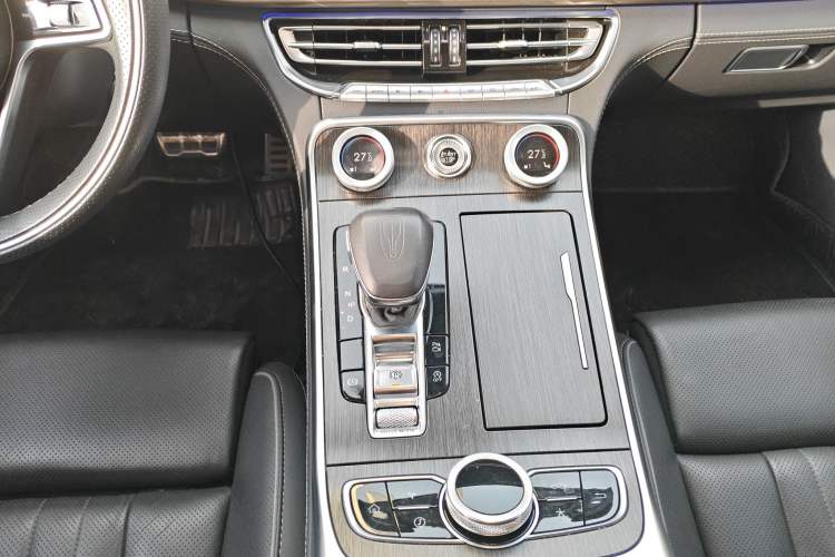 Used Hongqi H9 2023 2.0T Smart Connect Flagship Edition Gear Lever